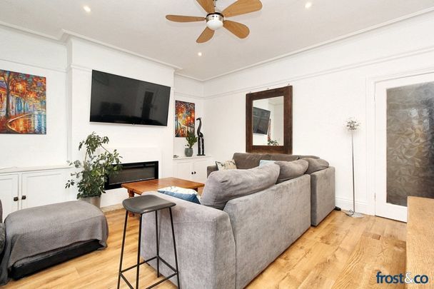 Commercial Road, Poole - Photo 1