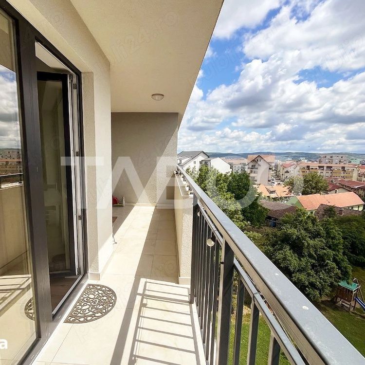 Apartament la prima inchiriere 2 camere balcon parcare si lift Sibiu - Photo 1