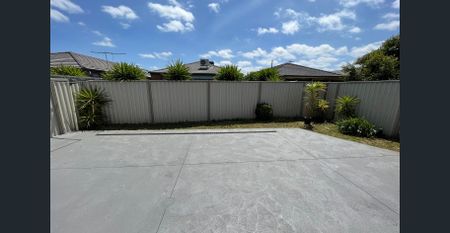 MODERN ELEGANCE MEETS CONVENIENCE - Photo 4