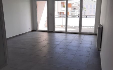 Appartement à louer 3 pièces • Draguignan - Photo 2