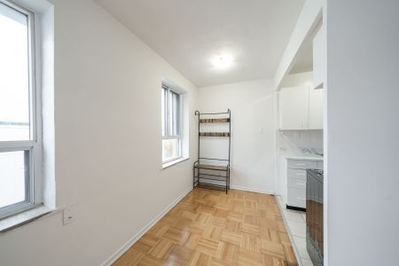 For Lease - 156 Kingston Road Unit# 307, Toronto, Ontario - Photo 2