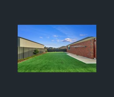 61 Kinglake Drive, Manor Lakes, Vic 3024 - Photo 3