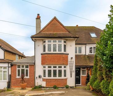 4 bedroom semi-detached house to rent - Photo 4