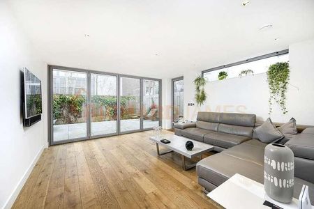 Goodwyn Avenue, Mill Hill, NW7 - Photo 2