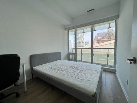 For Lease - 197 Yonge Street Unit# 2406, Toronto, Ontario - Photo 4