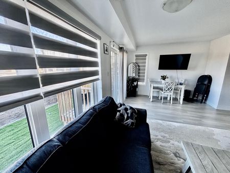 For Lease - 21 Blue Forest Crescent, Barrie, Ontario - Photo 2