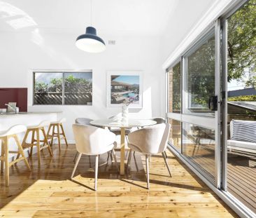 Federation Charm With Family Appeal By Centennial Park - Photo 5