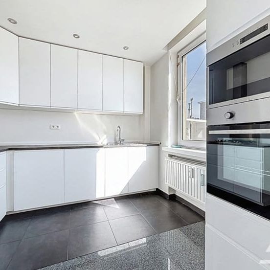 Appartement te huur - Photo 1