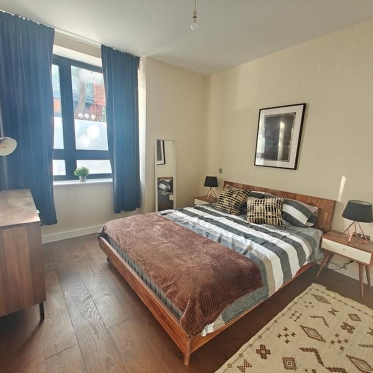 4 bedroom flat share to rent - Photo 1