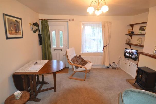 2 bedroom terraced house to rent - Photo 1