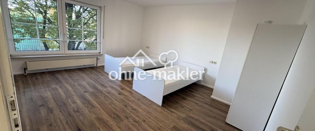 gepflegte 2-Zimmer-Wohnung mit Balkon & EBK – sofort bezugsfrei - Foto 1