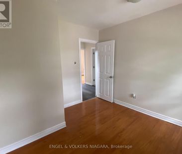 2 - 5006 WILLMOTT STREET, Niagara Falls, Ontario, L2E1Z8 - Photo 5