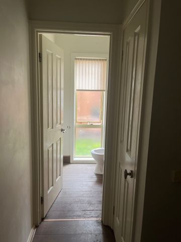 Bundoora - Photo 2