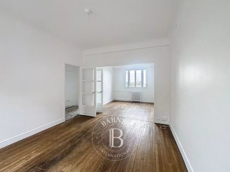 Tout savoir sur cette maison dans le quartier Centre, à Saint-Cloud - Photo 5