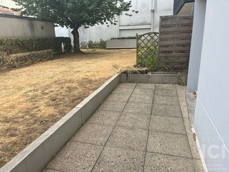 Location Appartement 2 pièces 46m² - Photo 5