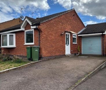 2 bedroom semi-detached bungalow to rent - Photo 2