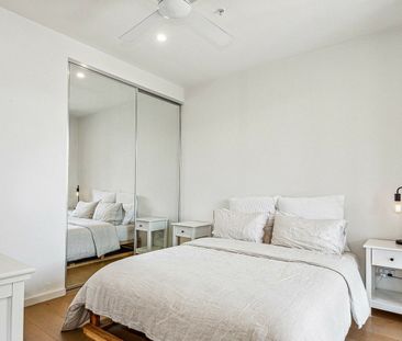 Modern living in the heart of Mentone - Photo 2