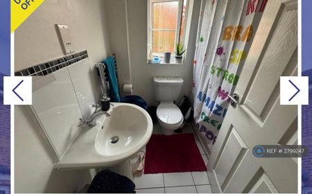 3 bedroom end of terrace house to rent - Photo 4