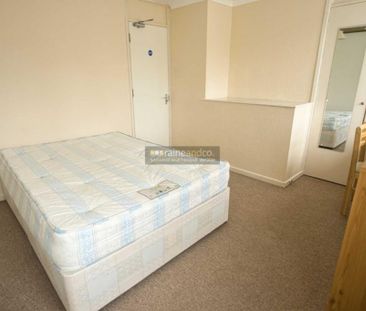 3 bedroom end of terrace house to rent - Photo 5