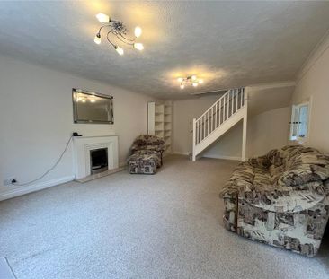 3 bedroom end of terrace house to rent - Photo 3