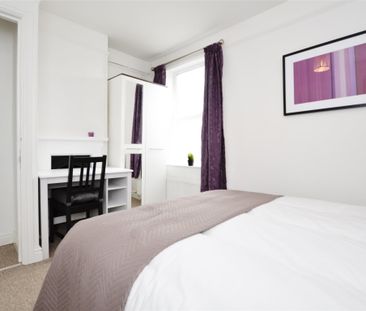 St. Kilda Parade, Gloucester, GL1 - Photo 3