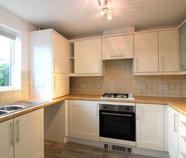 2 bedroom end of terrace house to rent - Photo 5