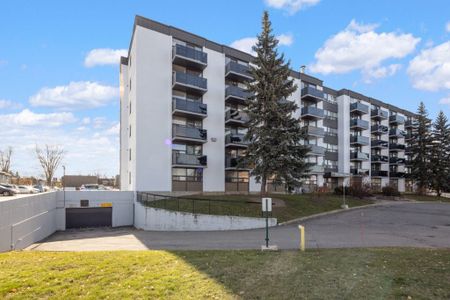 Fairlea Crescent - Photo 2