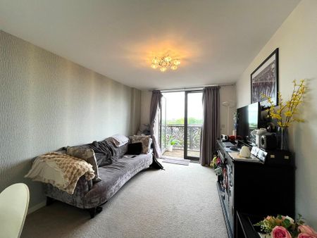 2 bedroom flat to rent - Photo 5