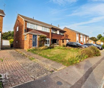3 bedroom semi-detached house to rent - Photo 1