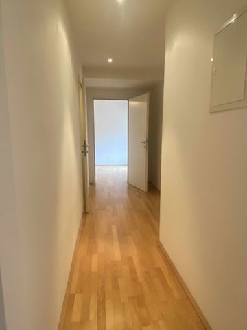 Sehr helle Mietwohnung mit Balkon - Foto 3