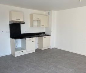 Location Appartement 3 pièces 63m² CENON 33150 - Photo 3