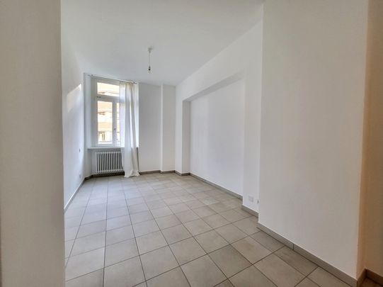 Renovated 1.5-2.5 room apartment with terrace - Foto 1