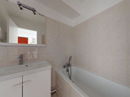 Location Appartement 1 pièces 28 m2 à Pontault-Combault - Photo 3