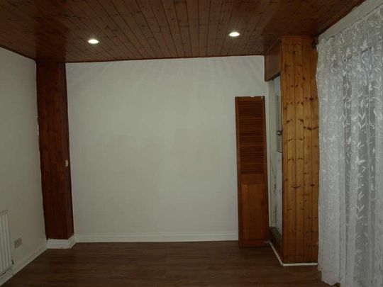 Wealdstone, HA3 - Photo 1