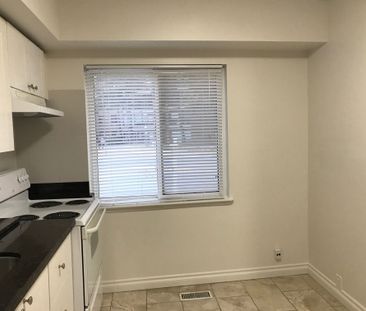 For Lease - 60 Finch Avenue Unit# Front, Toronto, Ontario - Photo 2