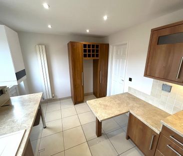 2 bedroom semi-detached house to rent - Photo 5