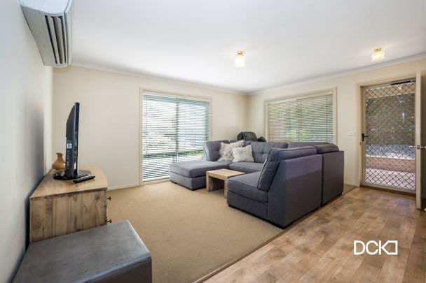 1/6 Edwards Road Kennington VIC - Photo 1