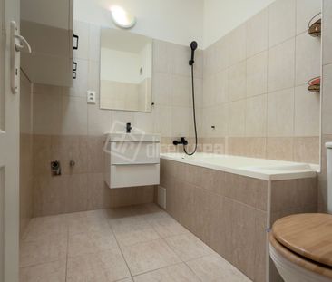 DIRECTREAL|Prenájom 2-izbového bytu – centrum Dunajskej Stredy | 60... – Fotografia 1