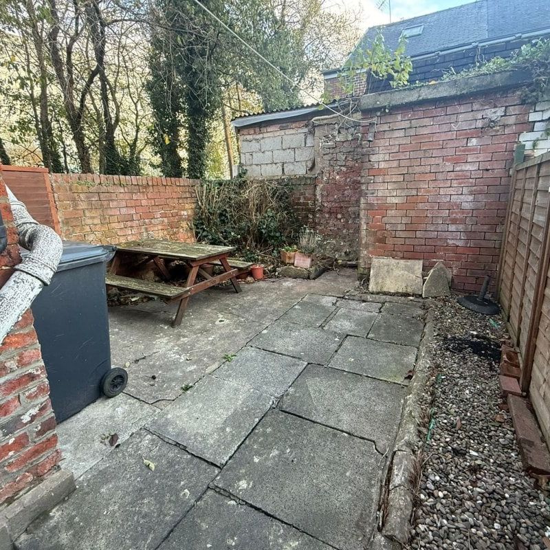 Woodhead Road, SHEFFIELD - Photo 1