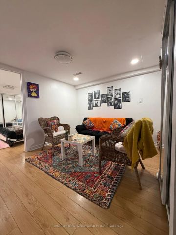 20 Castlebury Crescent N #Basement - Photo 4