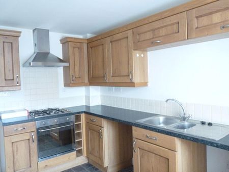 3 bedroom terraced house to rent - Photo 5