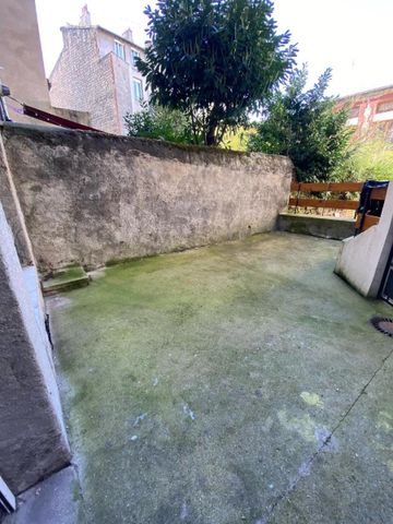 Location Appartement 3 pièces 67m² ST ETIENNE 42000 - Photo 4