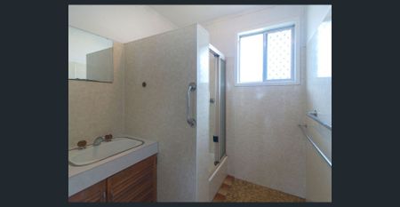 Solid and Quiet Home Unit in Prime Wilsonton Location - Photo 3