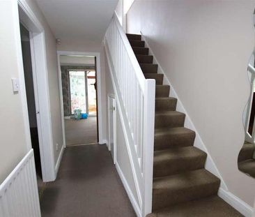 Heathmoor Close, Idle, Bradford, BD10 - Photo 5