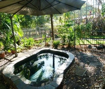 Family home - 6 month lease only - Photo 5