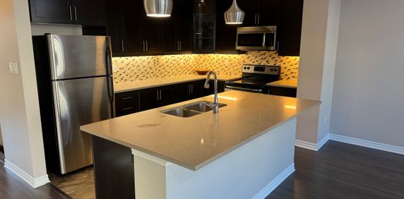 For Lease - 3058 Preserve Drive, Oakville, Ontario - Photo 2