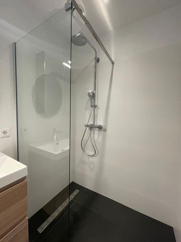 Te huur: Appartement Vaartstraat in Amsterdam - Foto 3