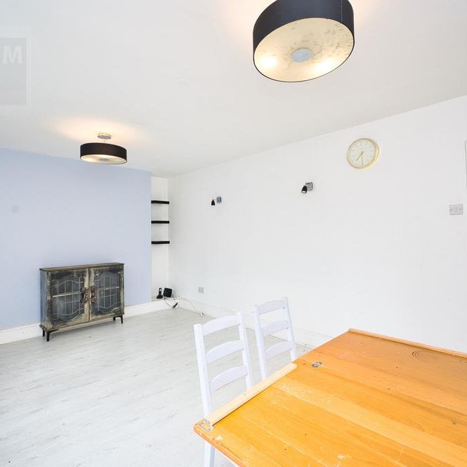 3 bedroom maisonette to rent - Photo 1