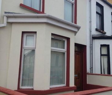 ** Student** 1 Room Left, 22 Argyle Terrace, Derry, BT48 0DW - Photo 1