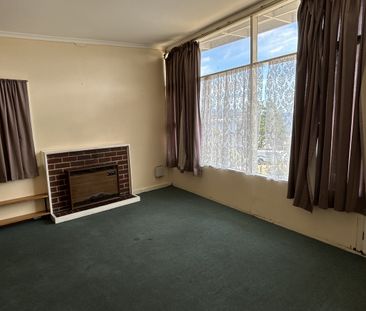 Available Now – Two Bedroom Unit in Prime Location - Photo 1